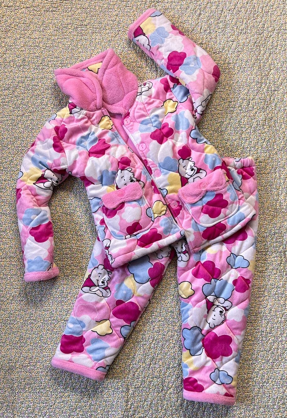 QUILTED WINNIE THE POOH LOUNGE WEAR SIZE 4/5